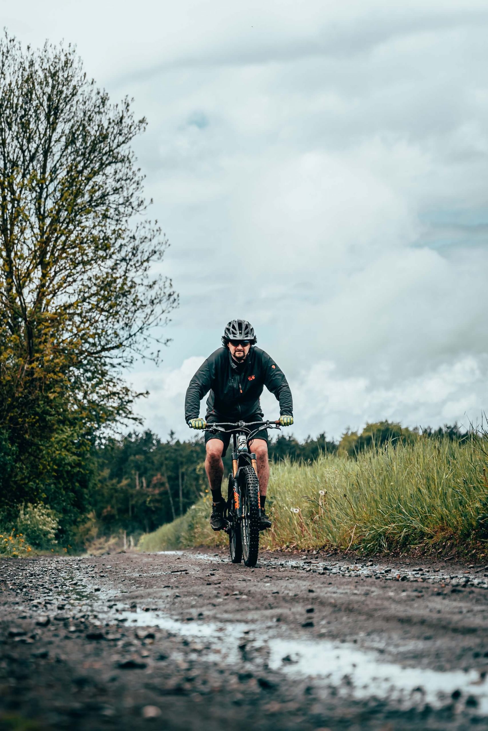 road bike vs mountain bike