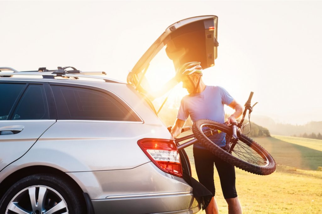 3 Simple Ways on How to Transport a Bike Without a Rack Riders On Wheels