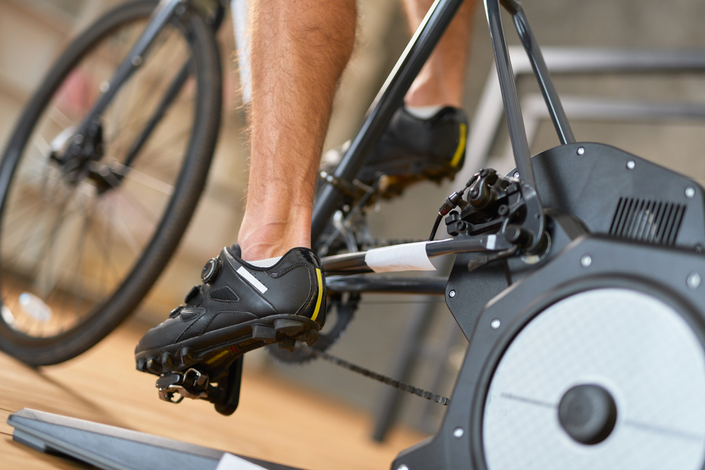 does cycling tone your legs static bike training