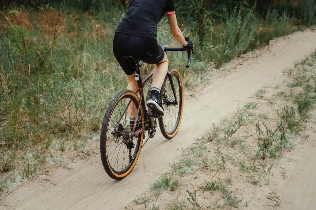 difference between hybrid and gravel bike equipment and accessories