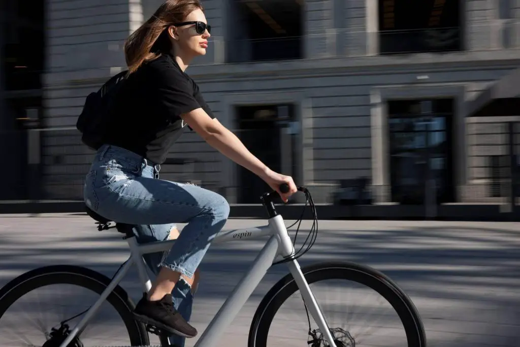 Best road bikes under 300